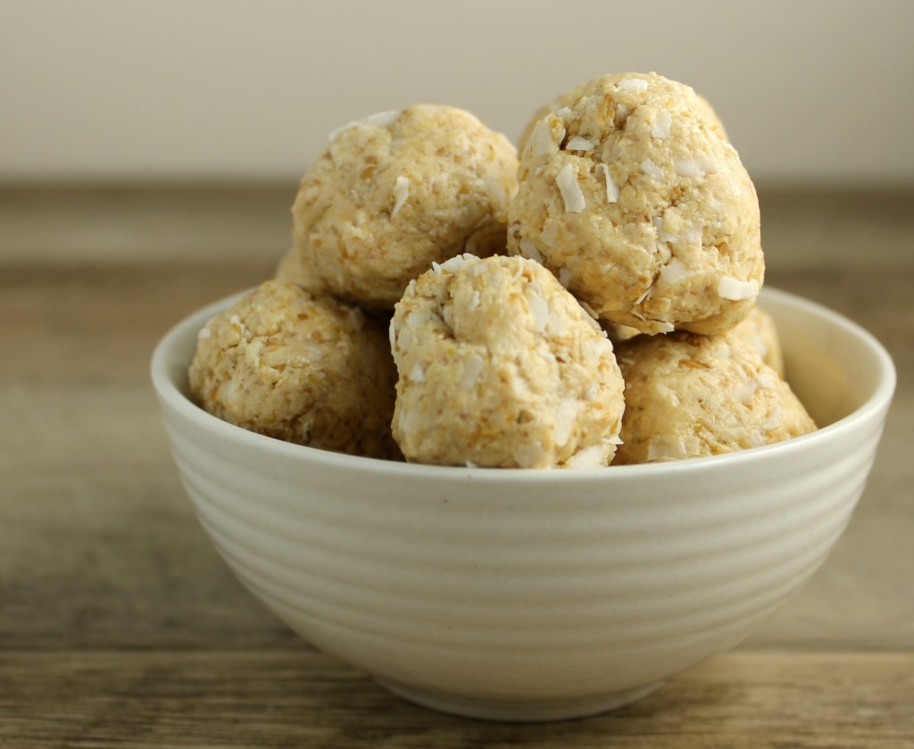 Cashew and Coconut Balls