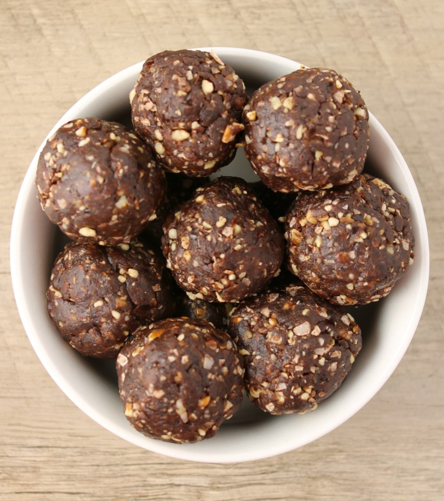 Chocolate Date Balls2